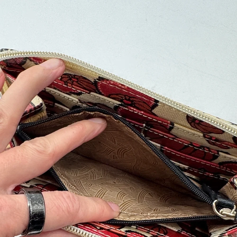 UEC Sakroots full zipper Colorful Bird Print Wallet